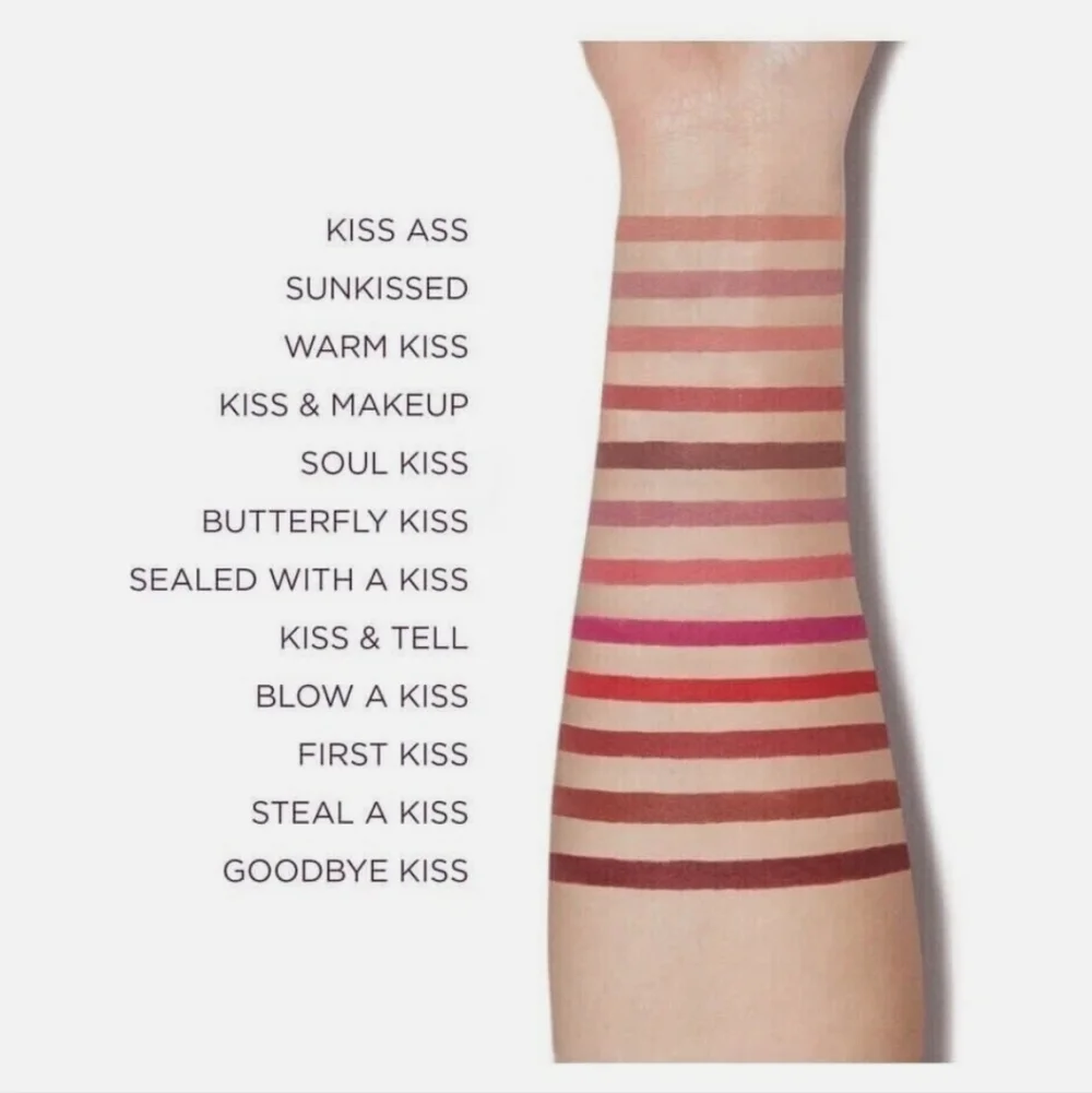 🌺Stila Kiss And Makeup Stay All Day Matte Lipstick Lip Color